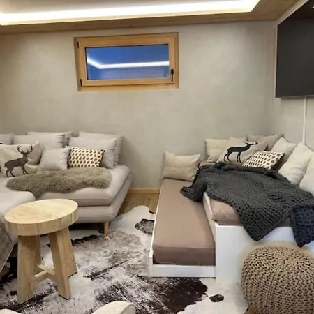 Etrier - In With Access To Pool, And Facilities Apartment Crans-Montana